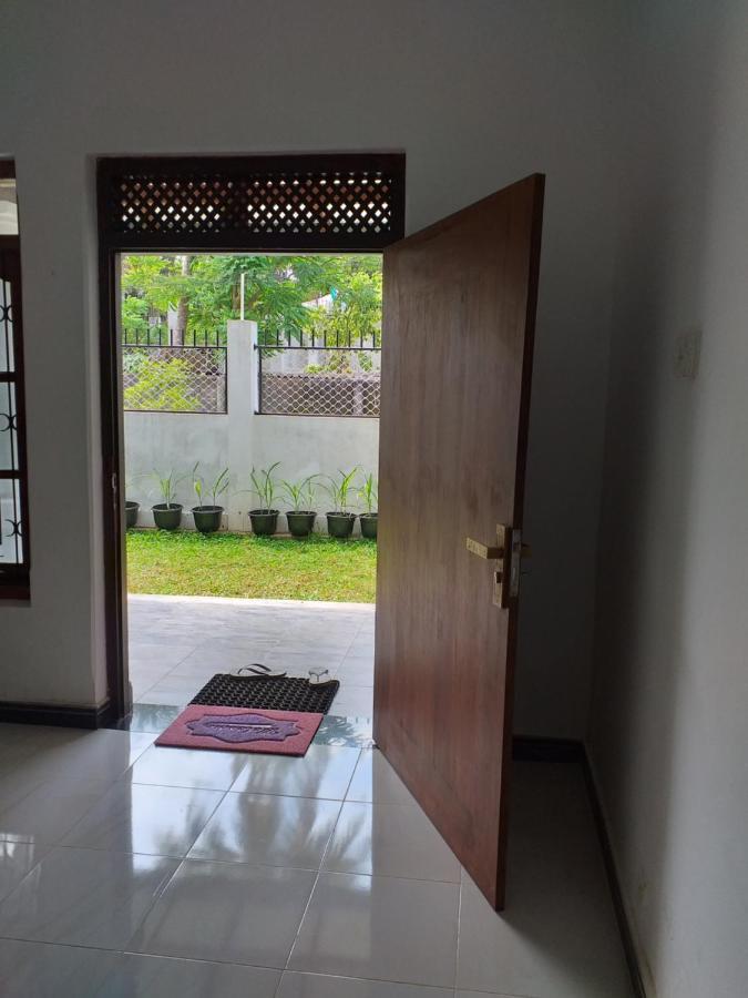 Mangohut Joy Anuradhapura Exterior foto