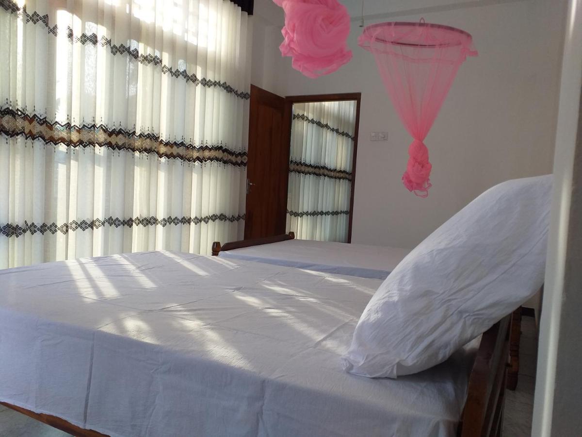 Mangohut Joy Anuradhapura Exterior foto